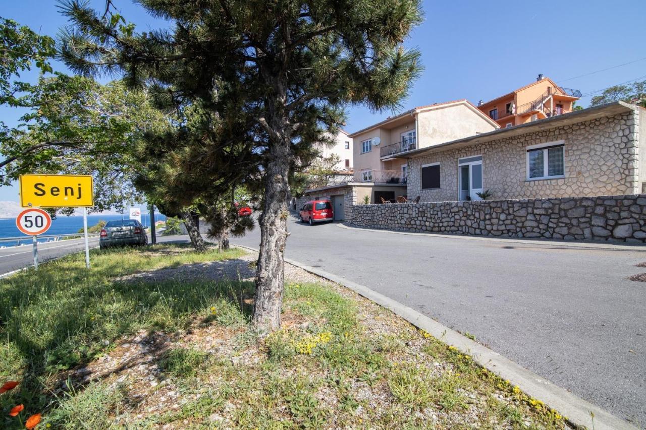 Apartment Luka Senj  Exteriör bild